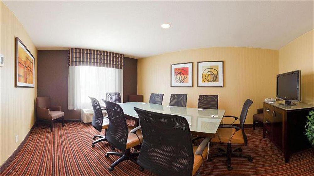 Holiday Inn Express Hotel & Suites Belmont By Ihg Luaran gambar